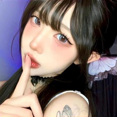 钱信伊:地下酒吧